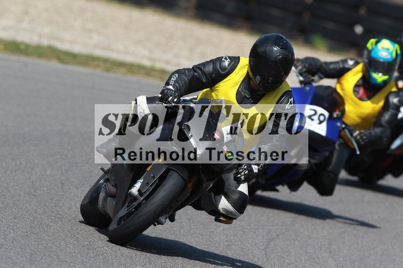 /Archiv-2022/06 15.04.2022 Speer Racing ADR/Instruktorengruppe/5